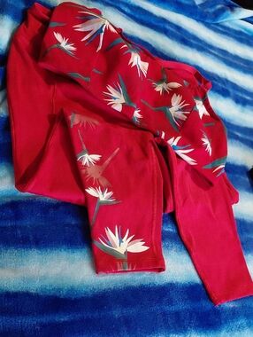 adidas Red Tropical Print Work Out Set Legging And Sports Bra